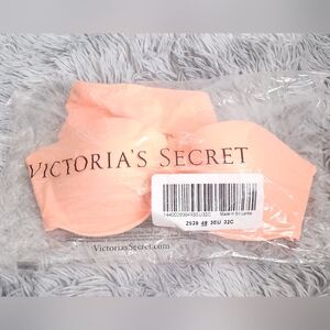 New. Victoria Secret Bikini Set.